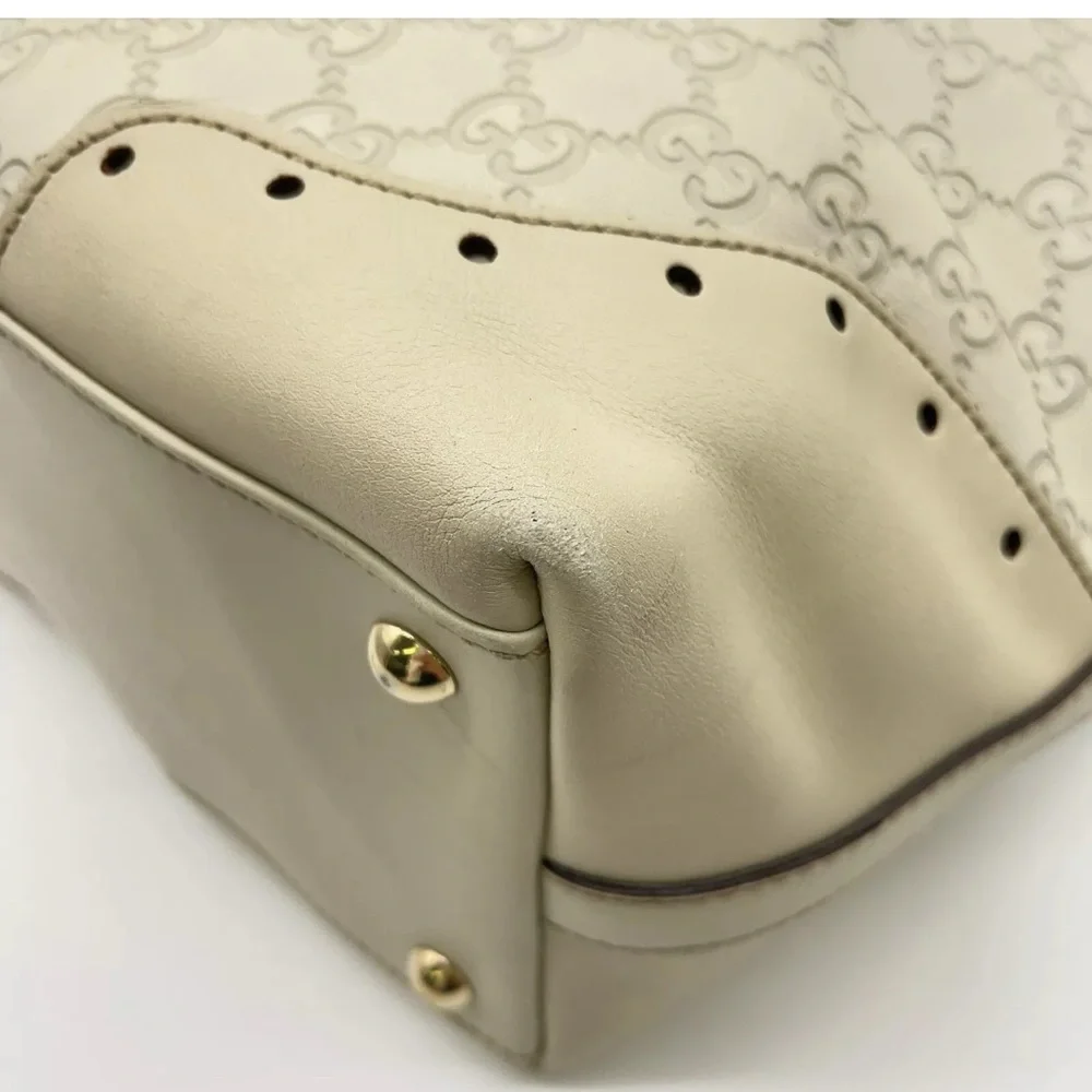 Authentic GUCCI Guccissima Leather Horsebit Off White Shoulder Bag - Picture 11 of 17